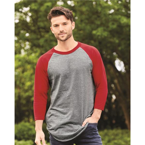 Three-Quarter Raglan Sleeve Baseball Jersey